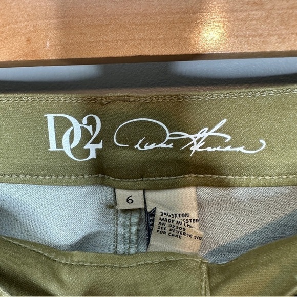 DG2 Dianne Gilman Hunter Green Bootcut Jeans - Picture 3 of 4